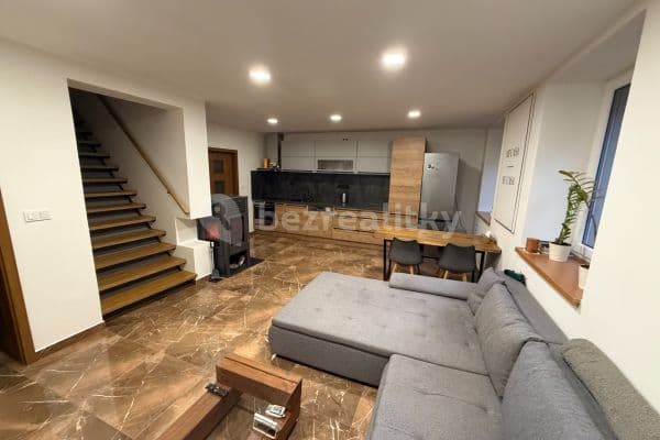 Prenájom bytu 3-izbový 104 m², Telnice Prenájom bytu 3-izbový 104 m², Telnice