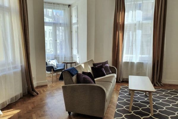 Prenájom bytu 110 m², Mánesova, Praha, Praha Prenájom bytu 110 m², Mánesova, Praha, Praha