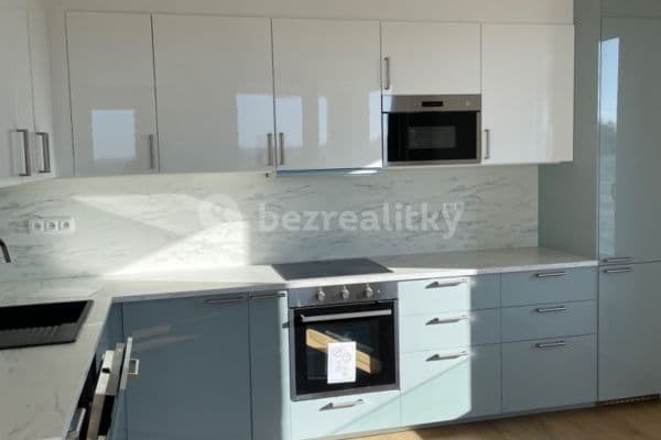 Prenájom bytu 4-izbový 114 m², Ondrákové, Praha Prenájom bytu 4-izbový 114 m², Ondrákové, Praha