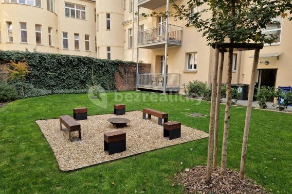 Prenájom bytu 1-izbový 37 m², Nerudova, Brno Prenájom bytu 1-izbový 37 m², Nerudova, Brno
