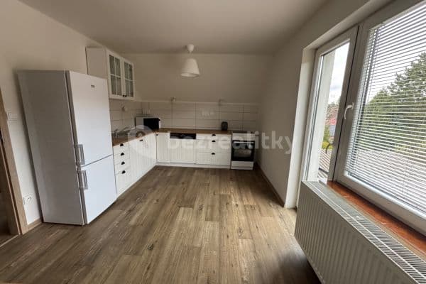 Prenájom bytu 3-izbový 100 m², Nová, Krušovice Prenájom bytu 3-izbový 100 m², Nová, Krušovice