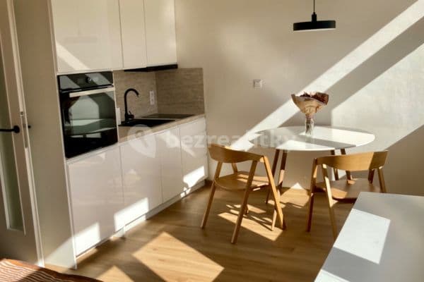 Prenájom bytu 1-izbový 26 m², Jánská, Brno Prenájom bytu 1-izbový 26 m², Jánská, Brno