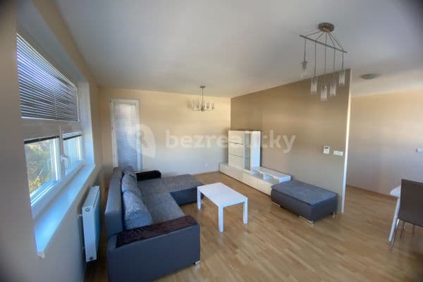 Prenájom bytu 2-izbový 69 m², Březnická, Zlín Prenájom bytu 2-izbový 69 m², Březnická, Zlín