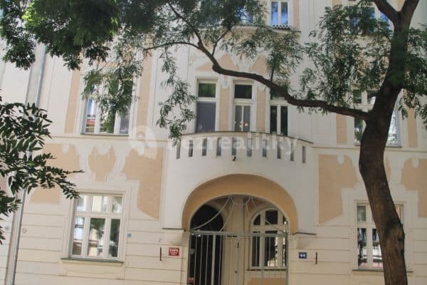 Prenájom bytu 2-izbový 40 m², Moravská, Praha, Praha Prenájom bytu 2-izbový 40 m², Moravská, Praha, Praha