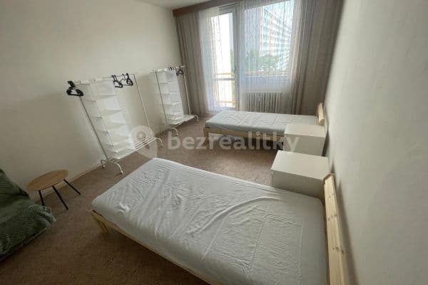 Prenájom bytu 2-izbový 85 m², Lonkova, Pardubice Prenájom bytu 2-izbový 85 m², Lonkova, Pardubice
