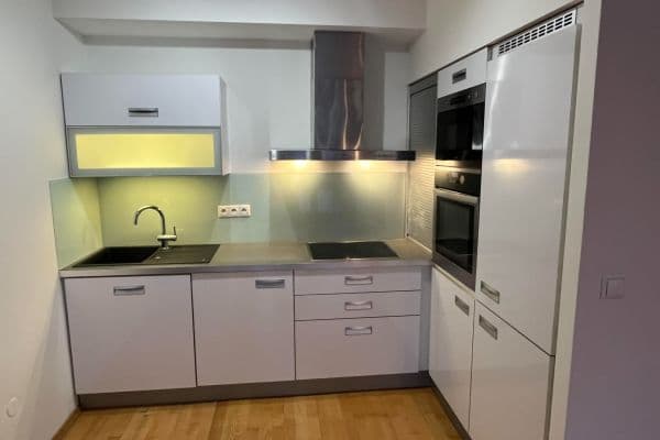 Prenájom bytu 2-izbový 54 m², Novákových, Hlavní město Praha Prenájom bytu 2-izbový 54 m², Novákových, Hlavní město Praha