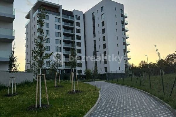 Prenájom bytu 2-izbový 55 m², V Třešňovce, Praha Prenájom bytu 2-izbový 55 m², V Třešňovce, Praha
