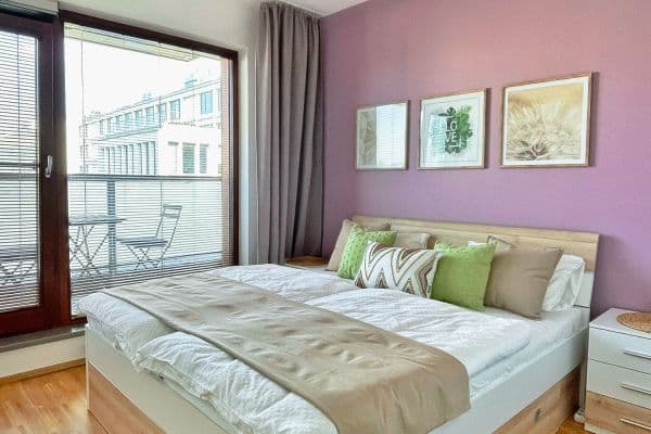 Prenájom bytu 53 m², Rohanske nab., Praha Prenájom bytu 53 m², Rohanske nab., Praha