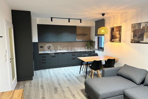 Prenájom bytu 3-izbový 74 m², Olgy Havlové, Hlavní město Praha Prenájom bytu 3-izbový 74 m², Olgy Havlové, Hlavní město Praha