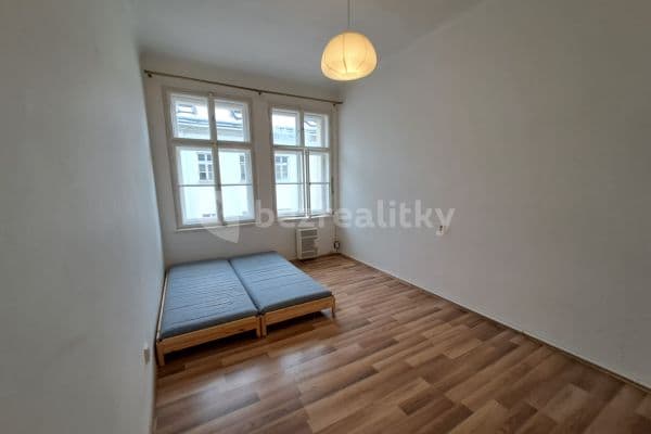 Prenájom bytu 1-izbový 25 m², Chlumova, Praha Prenájom bytu 1-izbový 25 m², Chlumova, Praha