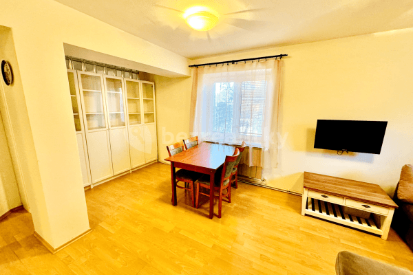 Prenájom bytu 2-izbový 50 m², Lovinského, Bratislava Prenájom bytu 2-izbový 50 m², Lovinského, Bratislava