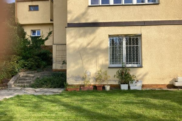 Prenájom bytu 1-izbový 32 m², Pod Klaudiánkou, Praha Prenájom bytu 1-izbový 32 m², Pod Klaudiánkou, Praha