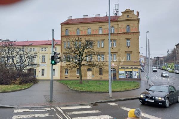 Prenájom bytu 1-izbový 16 m², Křížová, Praha Prenájom bytu 1-izbový 16 m², Křížová, Praha