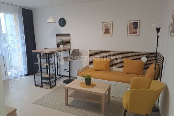 Prenájom bytu 1-izbový 32 m², Varnsdorfská, Hlavní město Praha Prenájom bytu 1-izbový 32 m², Varnsdorfská, Hlavní město Praha