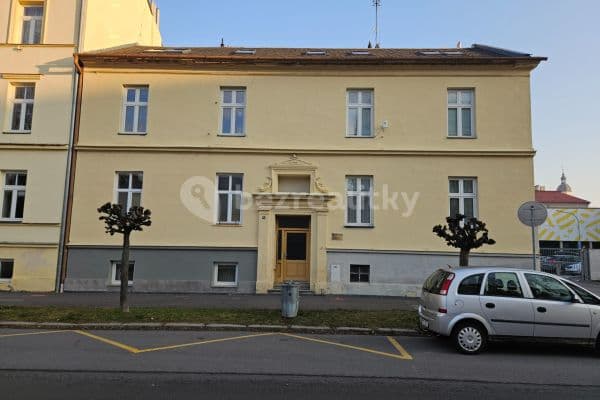 Prenájom bytu 1-izbový 34 m², Mírová, Opava Prenájom bytu 1-izbový 34 m², Mírová, Opava