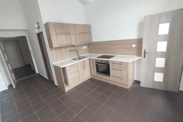 Prenájom bytu 2-izbový 65 m², Masarykova, Litoměřice Prenájom bytu 2-izbový 65 m², Masarykova, Litoměřice