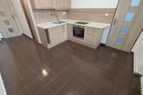 Prenájom bytu 2-izbový 65 m², Masarykova, Litoměřice Prenájom bytu 2-izbový 65 m², Masarykova, Litoměřice