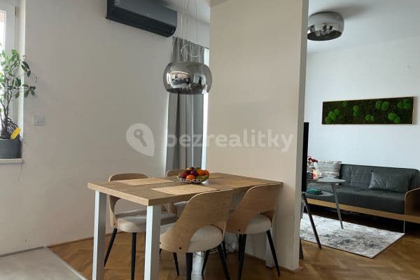 Prenájom bytu 2-izbový 66 m², Botanická, Brno Prenájom bytu 2-izbový 66 m², Botanická, Brno