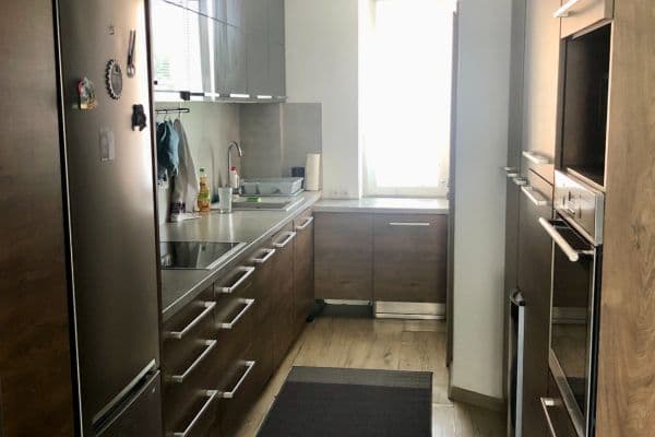 Prenájom bytu 2-izbový 53 m², Macanova, Pardubice Prenájom bytu 2-izbový 53 m², Macanova, Pardubice