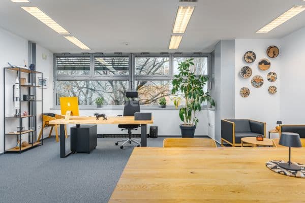 Prenájom kancelárie 450 m², Plynárenská, Brno Prenájom kancelárie 450 m², Plynárenská, Brno