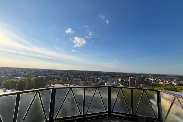 Prenájom bytu 4-izbový 220 m², Na Okraji, Hlavní město Praha Prenájom bytu 4-izbový 220 m², Na Okraji, Hlavní město Praha