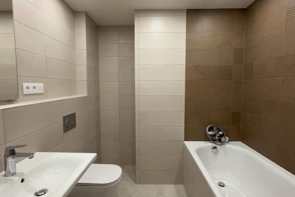 Prenájom bytu 2-izbový 54 m², Kolbenova, Praha, Praha Prenájom bytu 2-izbový 54 m², Kolbenova, Praha, Praha