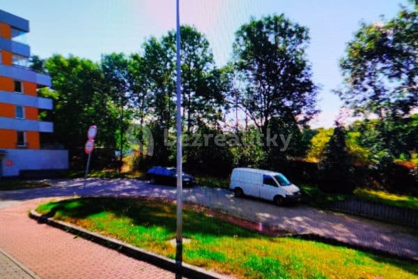 Predaj garáže 14 m², Ungarova, Hlavní město Praha Predaj garáže 14 m², Ungarova, Hlavní město Praha