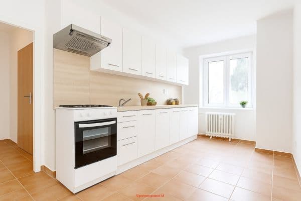 Prenájom bytu 1-izbový 38 m², Okružní, Prenájom bytu 1-izbový 38 m², Okružní,