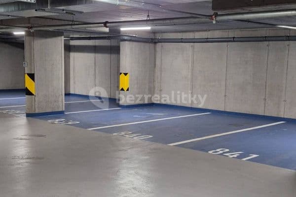 Prenájom garáže 13 m², Praha Prenájom garáže 13 m², Praha