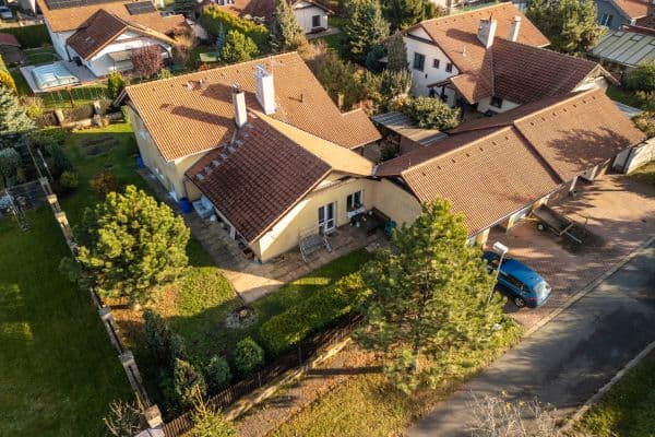 Predaj domu 203 m², pozemek 873 m², Příčná, Radonice Predaj domu 203 m², pozemek 873 m², Příčná, Radonice