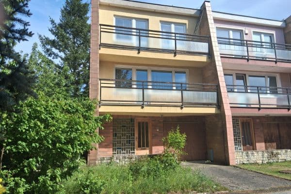 Predaj domu 180 m², pozemek 238 m², Marie Majerové, Teplice Predaj domu 180 m², pozemek 238 m², Marie Majerové, Teplice