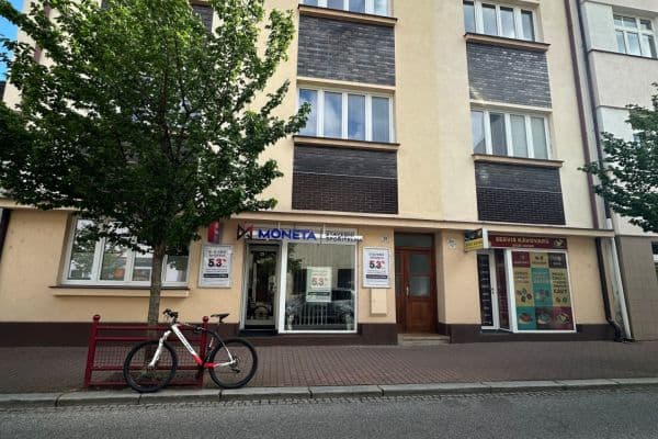 Prenájom bytu 1-izbový 50 m², Smilova, Pardubice Prenájom bytu 1-izbový 50 m², Smilova, Pardubice