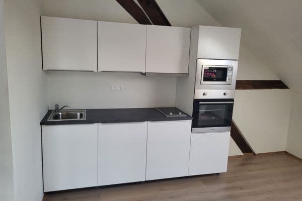Prenájom bytu 2-izbový 58 m², Netluky, Praha Prenájom bytu 2-izbový 58 m², Netluky, Praha