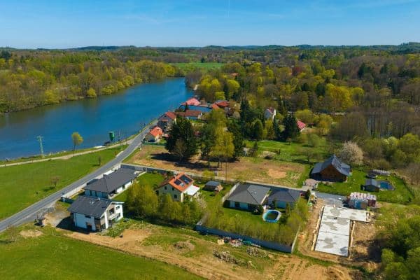 Predaj pozemku 1.122 m², Šeříková, Kamenice Predaj pozemku 1.122 m², Šeříková, Kamenice