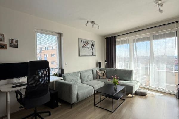 Prenájom bytu 2-izbový 50 m², Kramperova, Praha Prenájom bytu 2-izbový 50 m², Kramperova, Praha