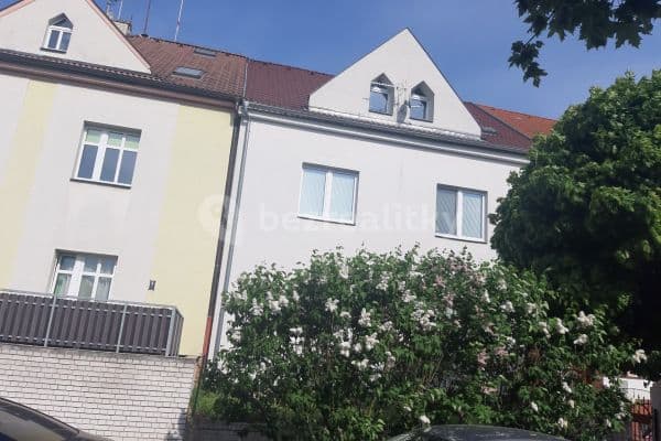 Prenájom bytu 3-izbový 80 m², Nad Mazankou, Praha Prenájom bytu 3-izbový 80 m², Nad Mazankou, Praha