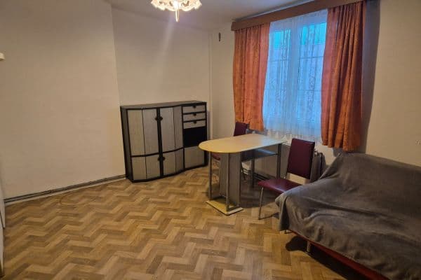 Prenájom bytu 1-izbový 25 m², Hornická, Jinočany Prenájom bytu 1-izbový 25 m², Hornická, Jinočany
