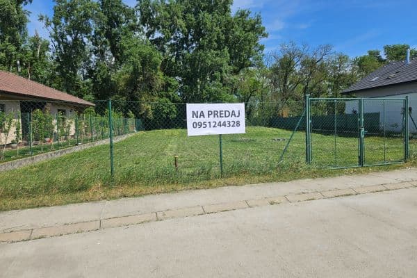 Predaj pozemku Predaj pozemku