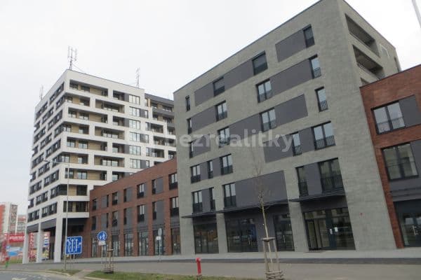 Prenájom bytu 1-izbový 32 m², Poděbradská, Praha Prenájom bytu 1-izbový 32 m², Poděbradská, Praha