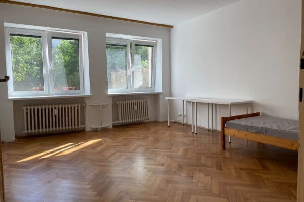 Prenájom bytu 1-izbový 34 m², Střední, Brno Prenájom bytu 1-izbový 34 m², Střední, Brno