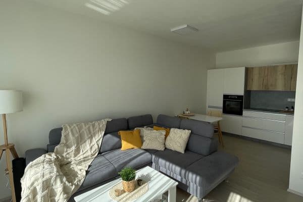 Prenájom bytu 2-izbový 60 m², U Škol, Bučovice Prenájom bytu 2-izbový 60 m², U Škol, Bučovice