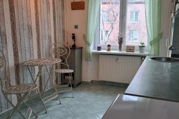 Prenájom bytu 2-izbový 60 m², Vrázova, Teplice, Ústecký kraj Prenájom bytu 2-izbový 60 m², Vrázova, Teplice, Ústecký kraj