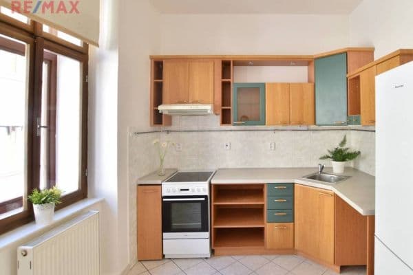 Prenájom bytu 2-izbový 75 m², Česká, České Budějovice Prenájom bytu 2-izbový 75 m², Česká, České Budějovice