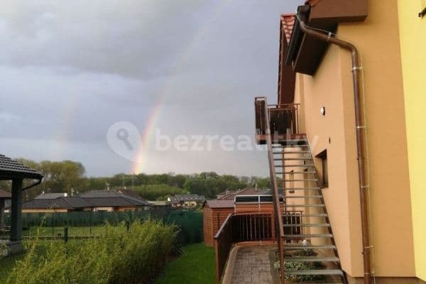 Prenájom bytu 2-izbový 62 m², V Podhájí, Mírovice Prenájom bytu 2-izbový 62 m², V Podhájí, Mírovice