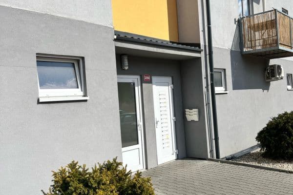 Prenájom bytu 2-izbový 52 m², Generála Selnera, Kladno Prenájom bytu 2-izbový 52 m², Generála Selnera, Kladno