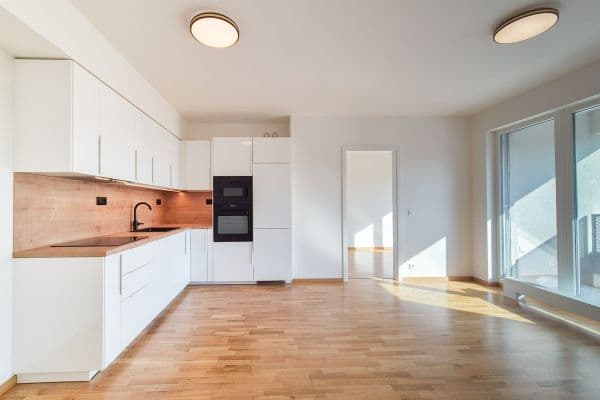 Prenájom bytu 2-izbový 52 m², Kolmanova, Praha Prenájom bytu 2-izbový 52 m², Kolmanova, Praha