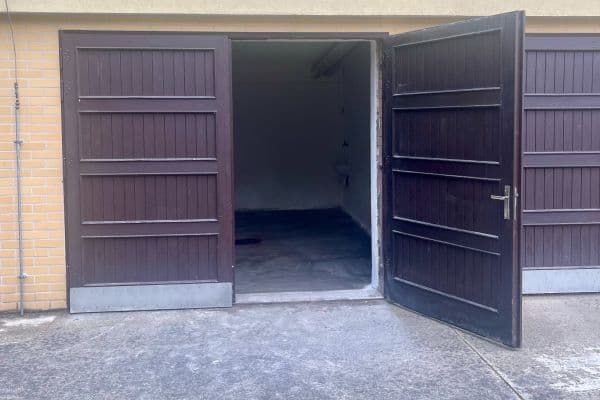 Prenájom garáže 21 m², Terronská, Praha Prenájom garáže 21 m², Terronská, Praha