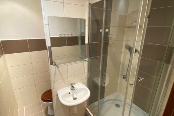 Prenájom bytu 1-izbový 37 m², Výškovická, Ostrava Prenájom bytu 1-izbový 37 m², Výškovická, Ostrava