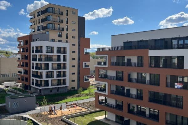 Prenájom bytu 1-izbový 32 m², Poděbradská, Praha Prenájom bytu 1-izbový 32 m², Poděbradská, Praha
