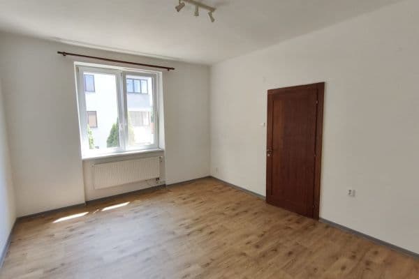 Prenájom bytu 1-izbový 45 m², Puškinova, Prostějov Prenájom bytu 1-izbový 45 m², Puškinova, Prostějov